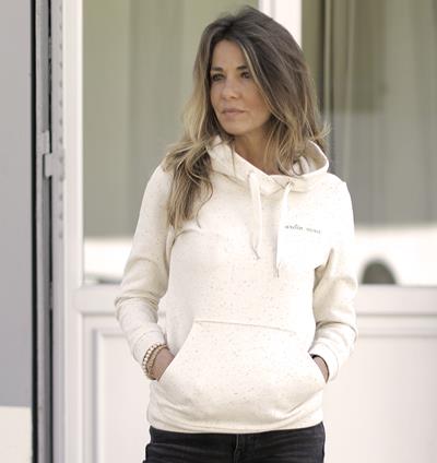 Sweat capuche femme coloris écru moucheté - Photo 1
