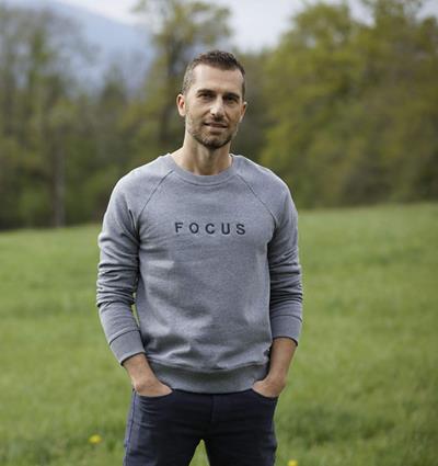 Sweat col rond homme coloris Gris foncé chiné Focus - Photo 1