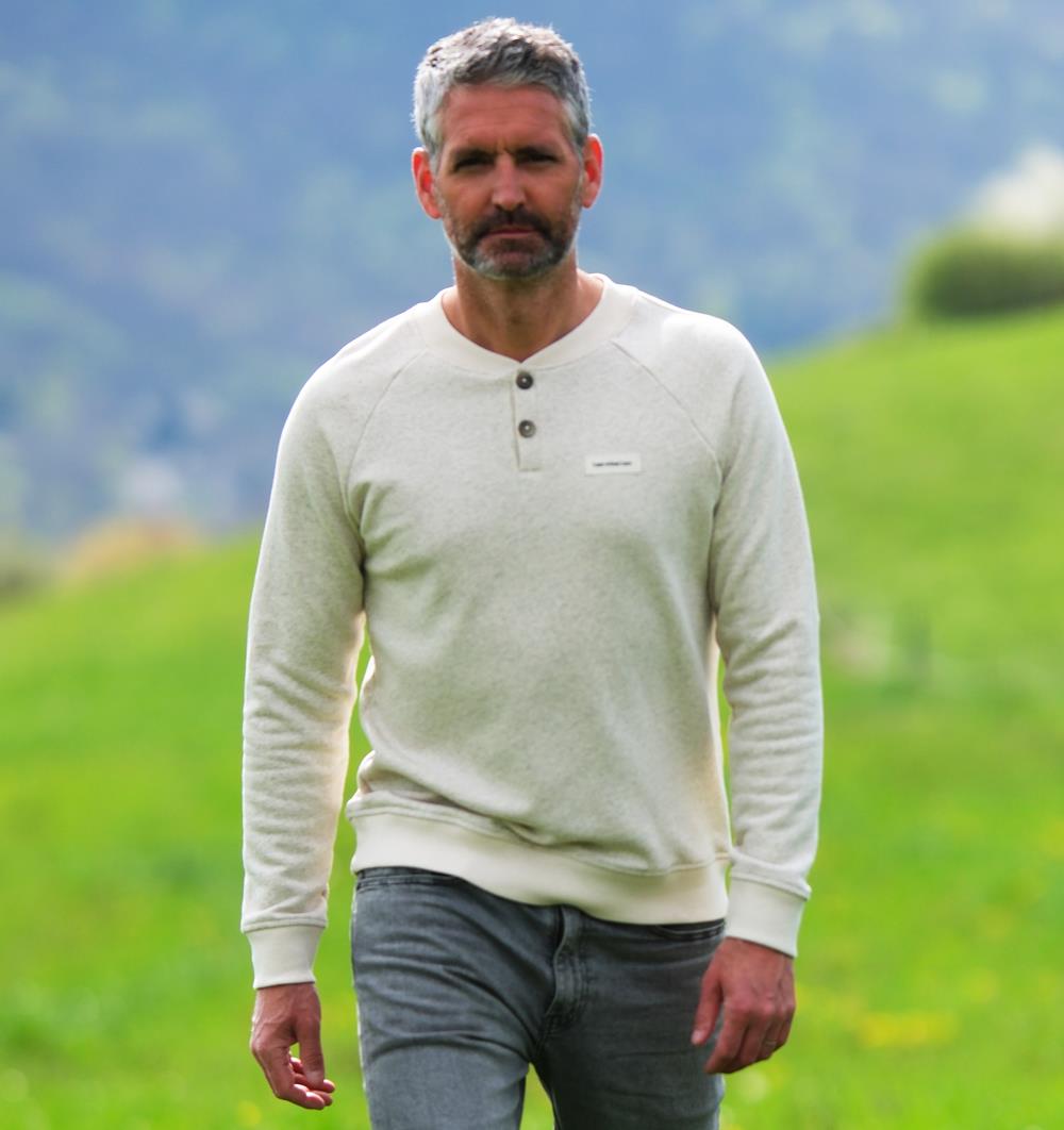 Sweat col rond homme coloris Chanvre &#233;cru avec boutons T.L &#39;&#201;tiq. I am what I am&#39;